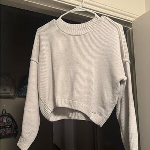 Long sleeve crop top